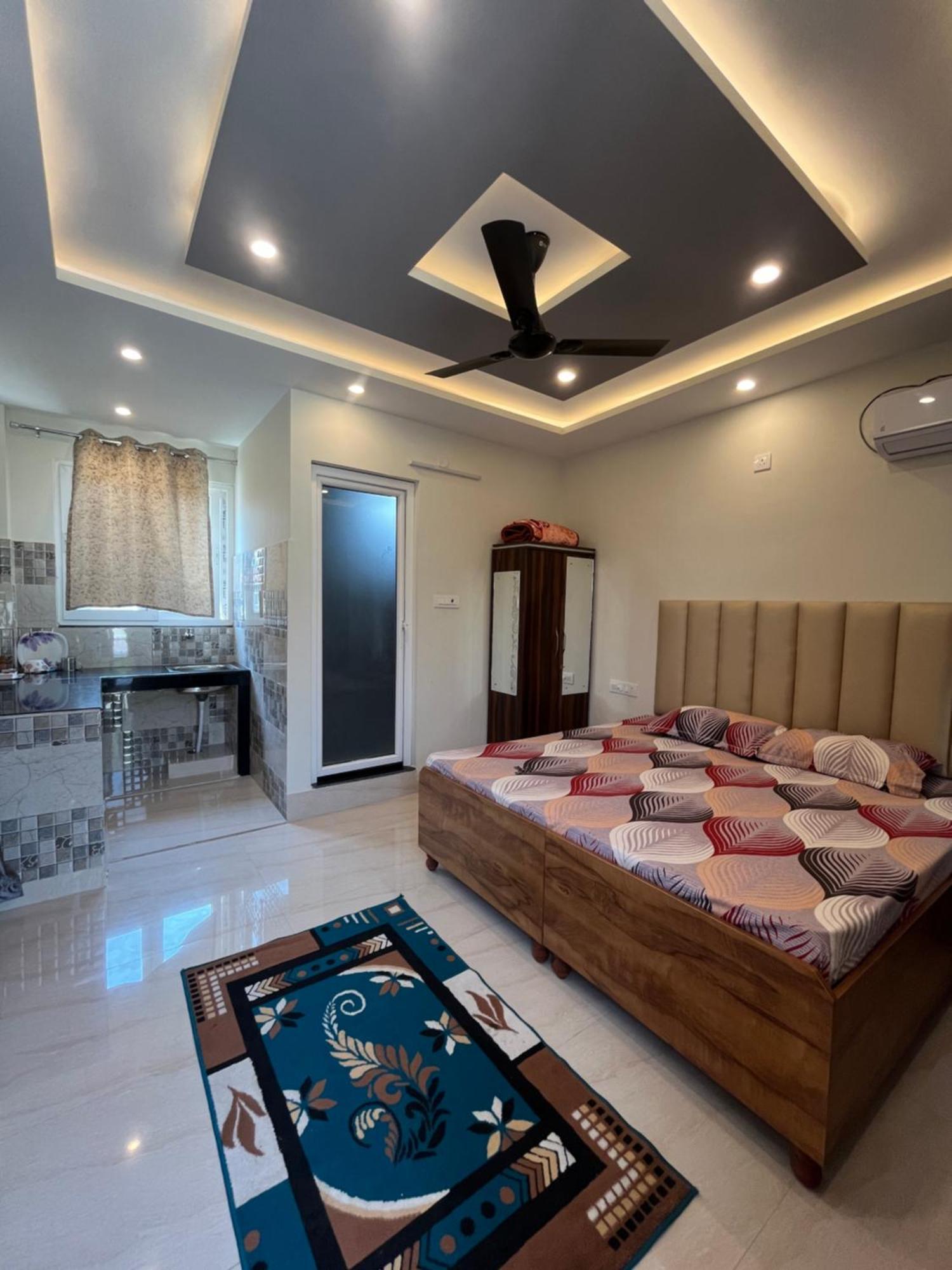 Anjali Home Stay Rishīkesh Exteriör bild
